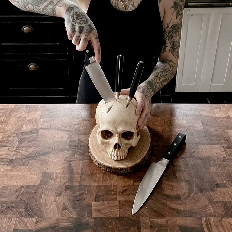 "Skull" Knife Holder